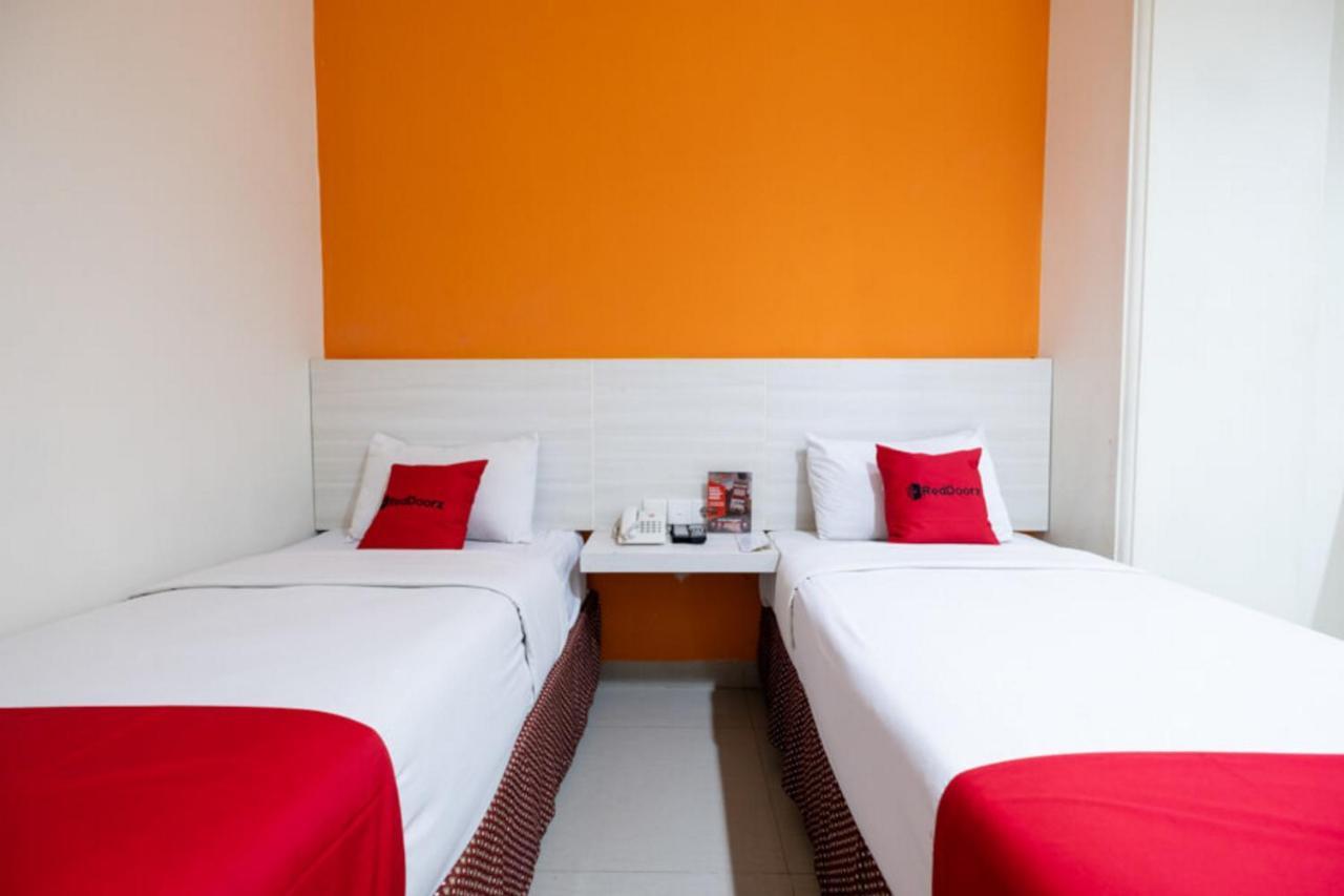 Reddoorz Plus @ Hotel Alden נקסר מראה חיצוני תמונה