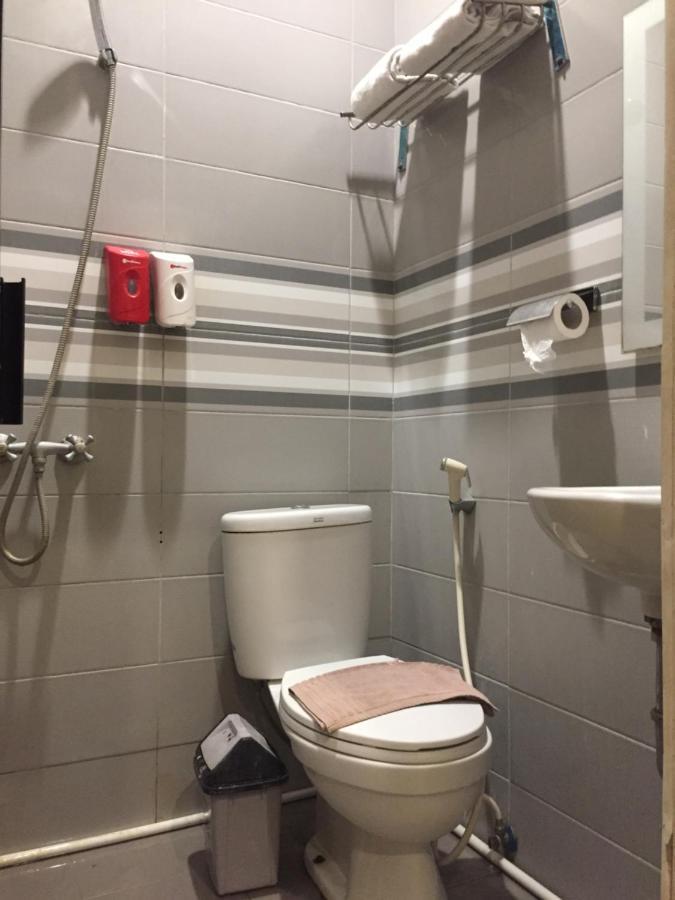 Reddoorz Plus @ Hotel Alden נקסר מראה חיצוני תמונה