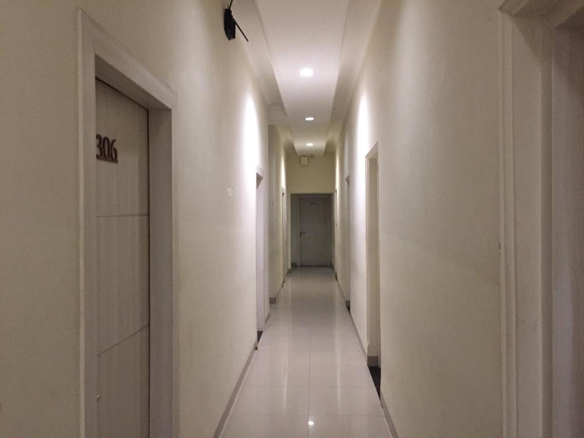 Reddoorz Plus @ Hotel Alden נקסר מראה חיצוני תמונה