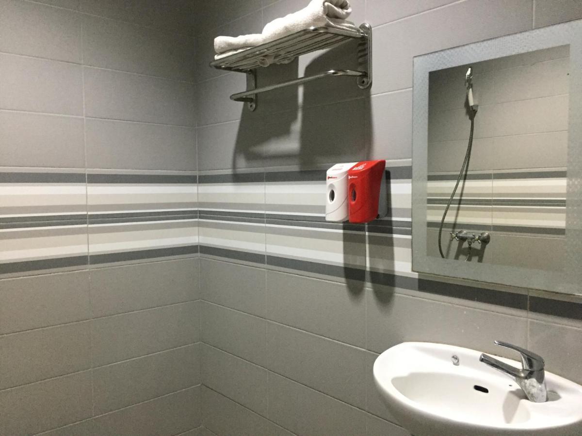 Reddoorz Plus @ Hotel Alden נקסר מראה חיצוני תמונה